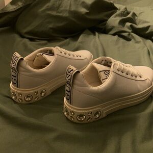 Guess Women’s Trainers 👟